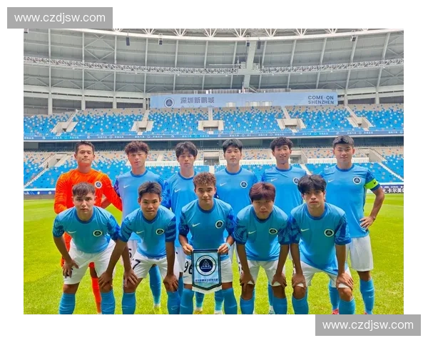 深圳足球队新任主教练带领球队重振旗鼓再创辉煌征战新赛季 深圳足球队新任主教练带领球队重振旗鼓再创辉煌征战新赛季